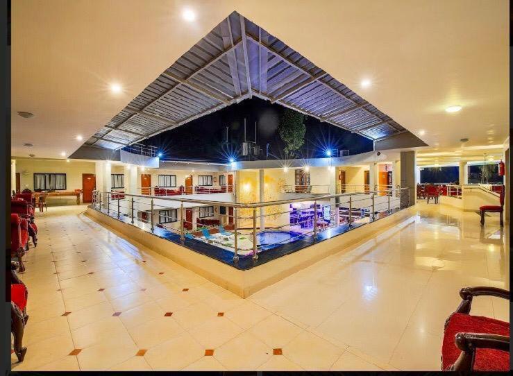 The Center Court Resort & Spa Varca Exterior photo