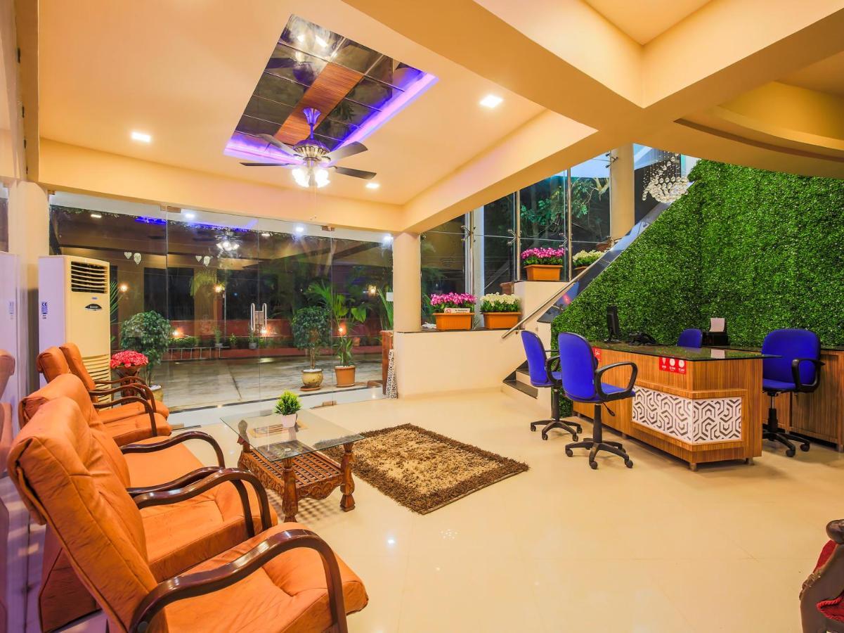 The Center Court Resort & Spa Varca Exterior photo