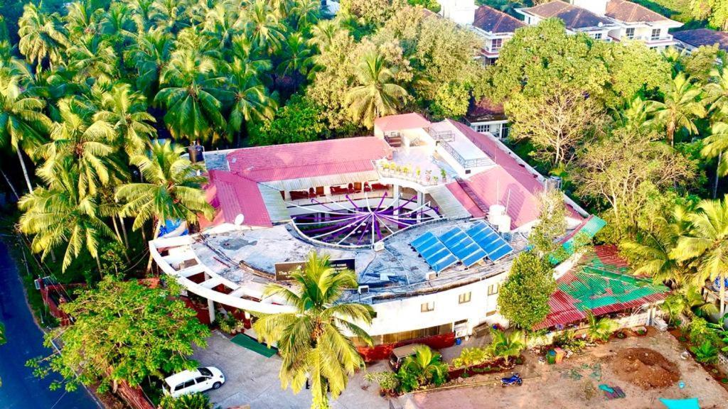 The Center Court Resort & Spa Varca Exterior photo
